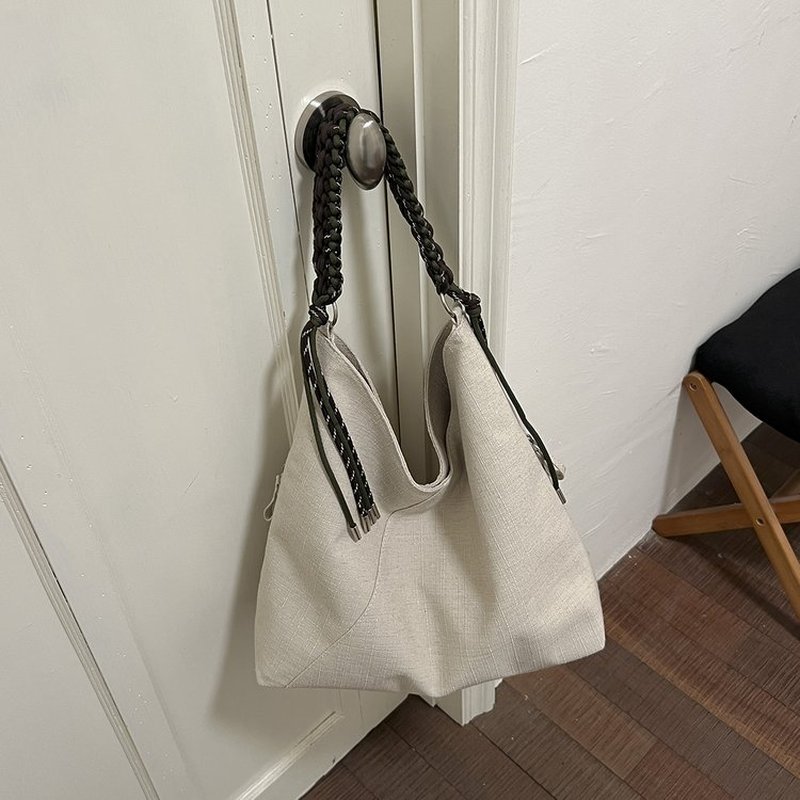 女性用クリームリブホーボーバッグ、編み込みレザーハンドル付き - Hobo Bag Slouchy のレビューと価格