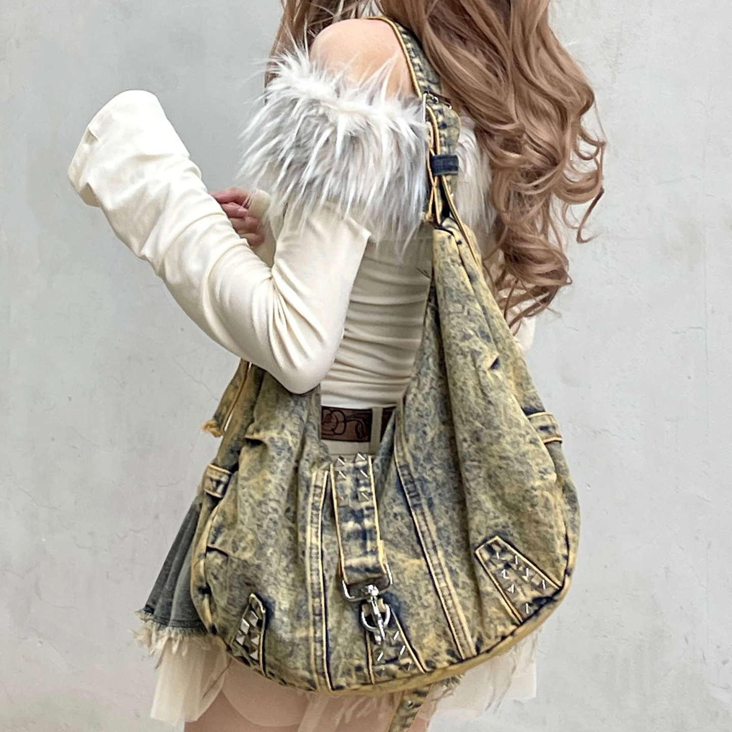 ウォッシュドデニムリベットショルダーバッグ女性用ハンドバッグ - Women Bags Jeans のレビューと価格