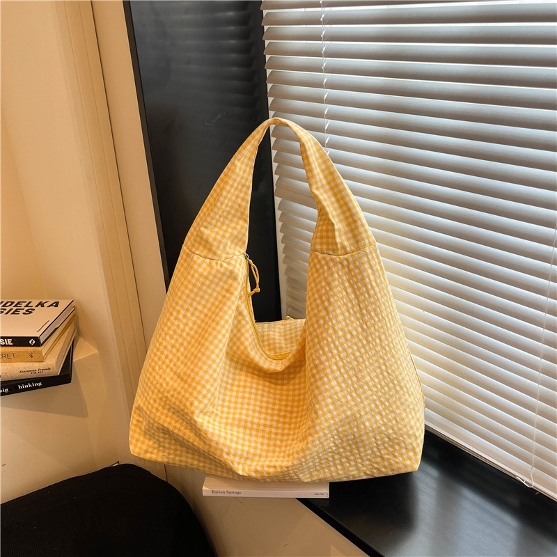 カスタムロゴ入りパステルギンガムチェック柄スラウチショルダー - Hobo Bag Slouchy のレビューと価格