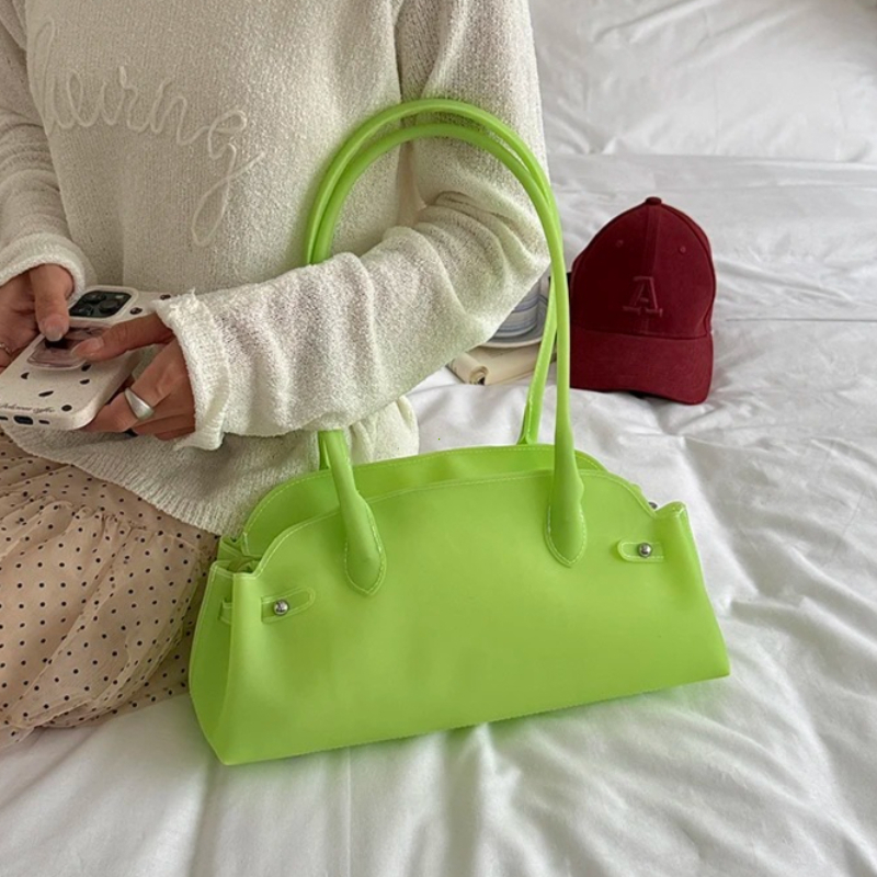 女性の PVC ソリッドカラーショートハンドルハンドバッグ女 - Women Hand Bags For Office のレビューと価格