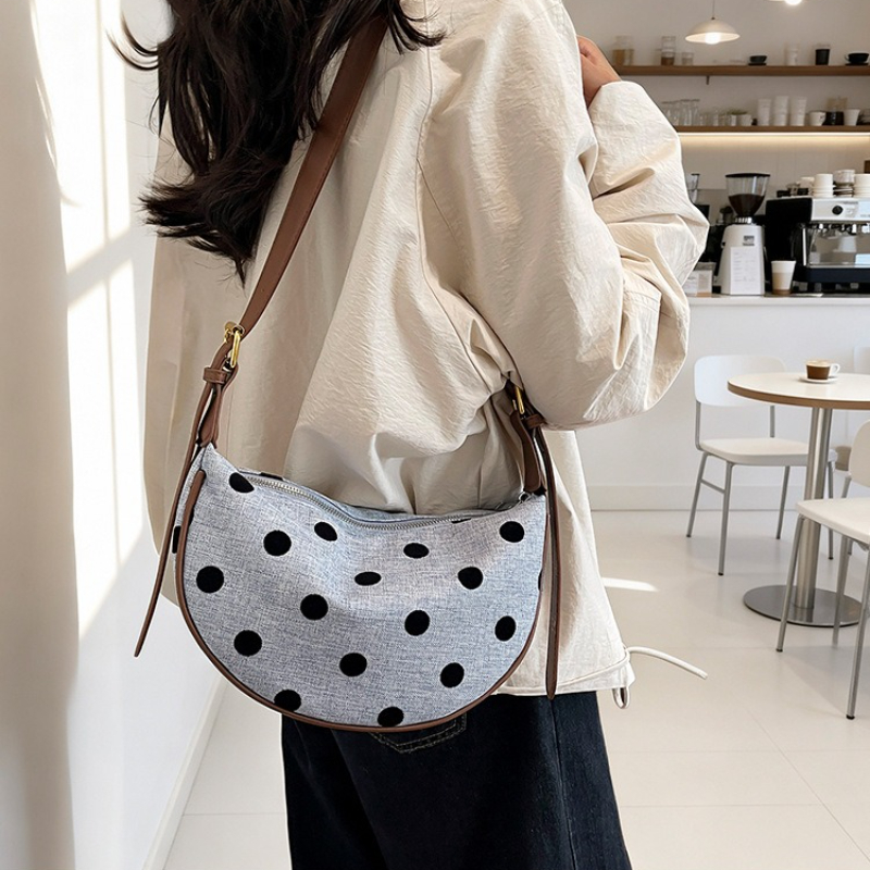 女性用ポルカドットホーボーバッグ、女性用クロスボディショルダ - Hobo Bag Slouchy のレビューと価格