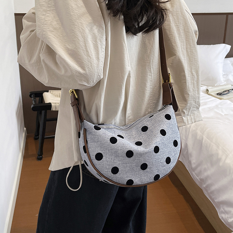 女性用ポルカドットホーボーバッグ、女性用クロスボディショルダ - Hobo Bag Slouchy のレビューと価格